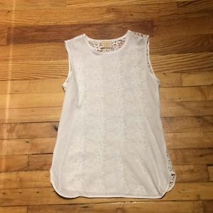 Torn by Ronny Kobo tee